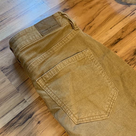 American Eagle Stretch Corduroy Mom Straight Pants (Long) - Picture 2 of 3